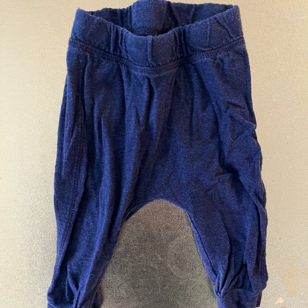 GUC Monica and Andy Navy Leggings (3-6 Mos)